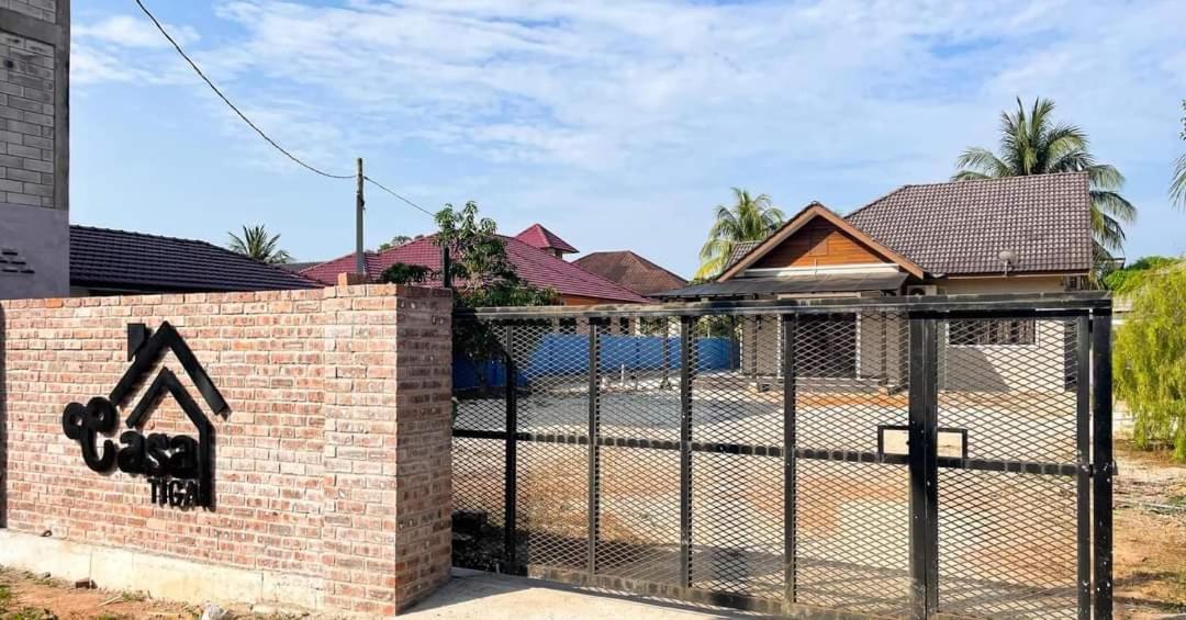 Casa Tiga Homestay Besut Кампунг-Куала-Бесут Экстерьер фото