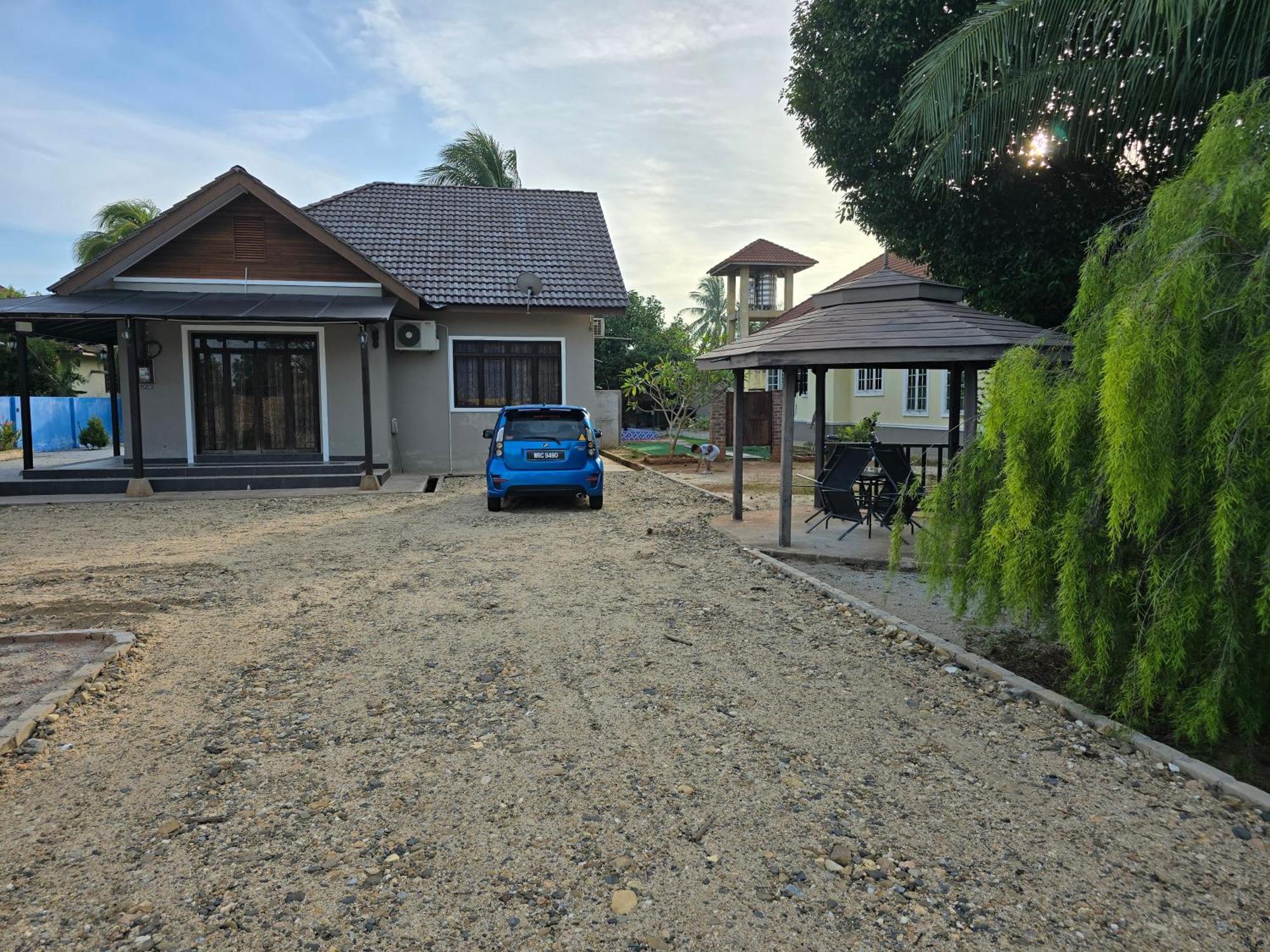 Casa Tiga Homestay Besut Кампунг-Куала-Бесут Экстерьер фото